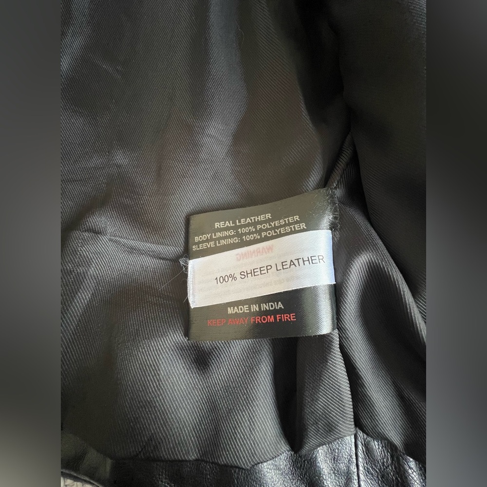 Leather jacket - Picture 4 of 6